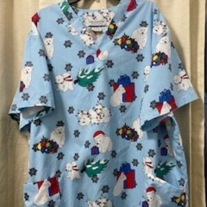 3X short sleeve holiday scrub top